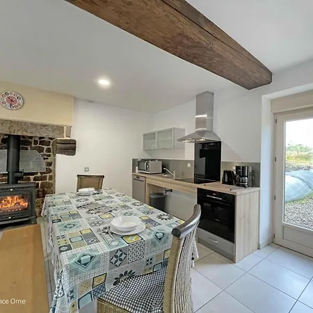 Tranquille Avec Poele Et Animaux Admis, Proche Nature - Fr-1-497-74 펜션