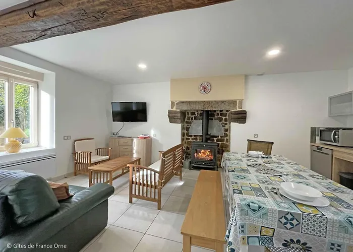 Casa vacanze Tranquille Avec Poele Et Animaux Admis, Proche Nature - Fr-1-497-74